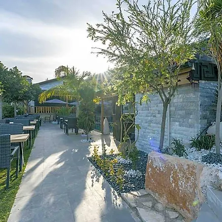 Hotel La Veranda 3*